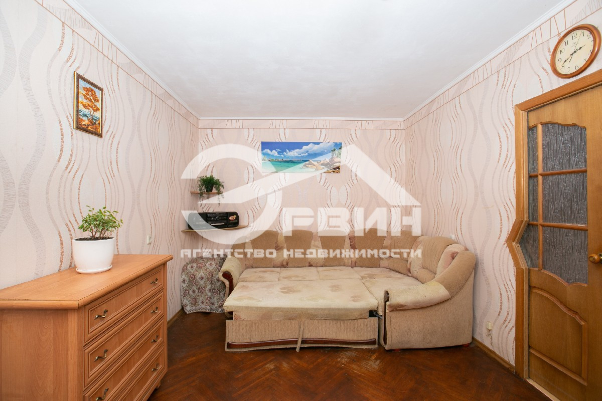 Продажа 2-комнатной квартиры, Калининград, Лейтенанта Яналова,  Улица