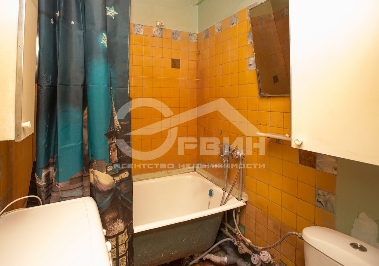 Продажа 2-комнатной квартиры, Калининград, Профессора Севастьянова,  Улица