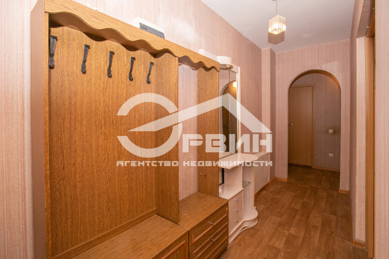 Продажа 2-комнатной квартиры, Калининград, Левитана,  Улица