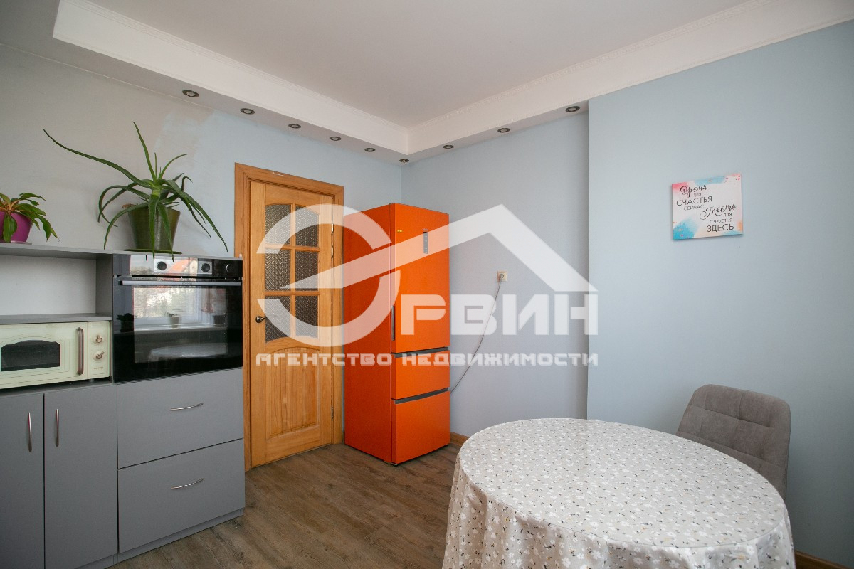 Продажа 2-комнатной квартиры, Калининград, Красносельская,  Улица