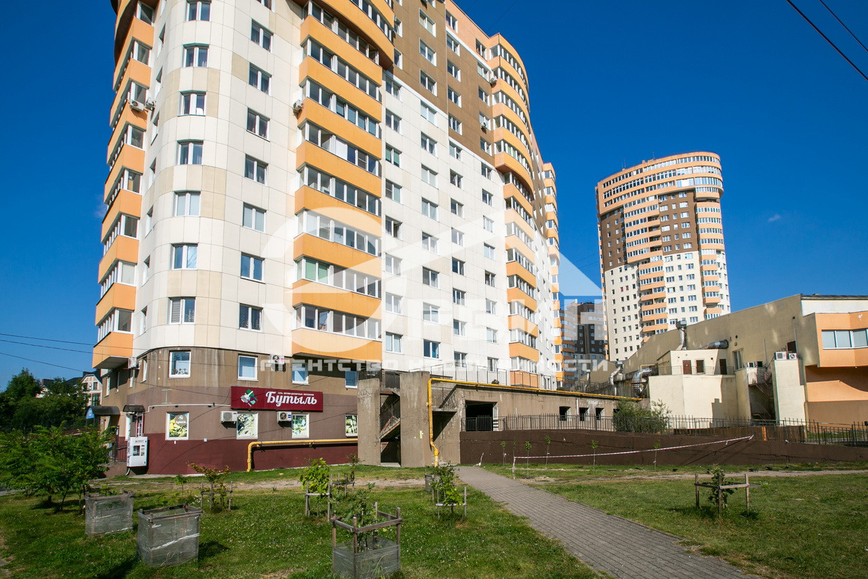 Аренда 1-комнатной квартиры, Калининград, Ю.Гагарина,  Улица