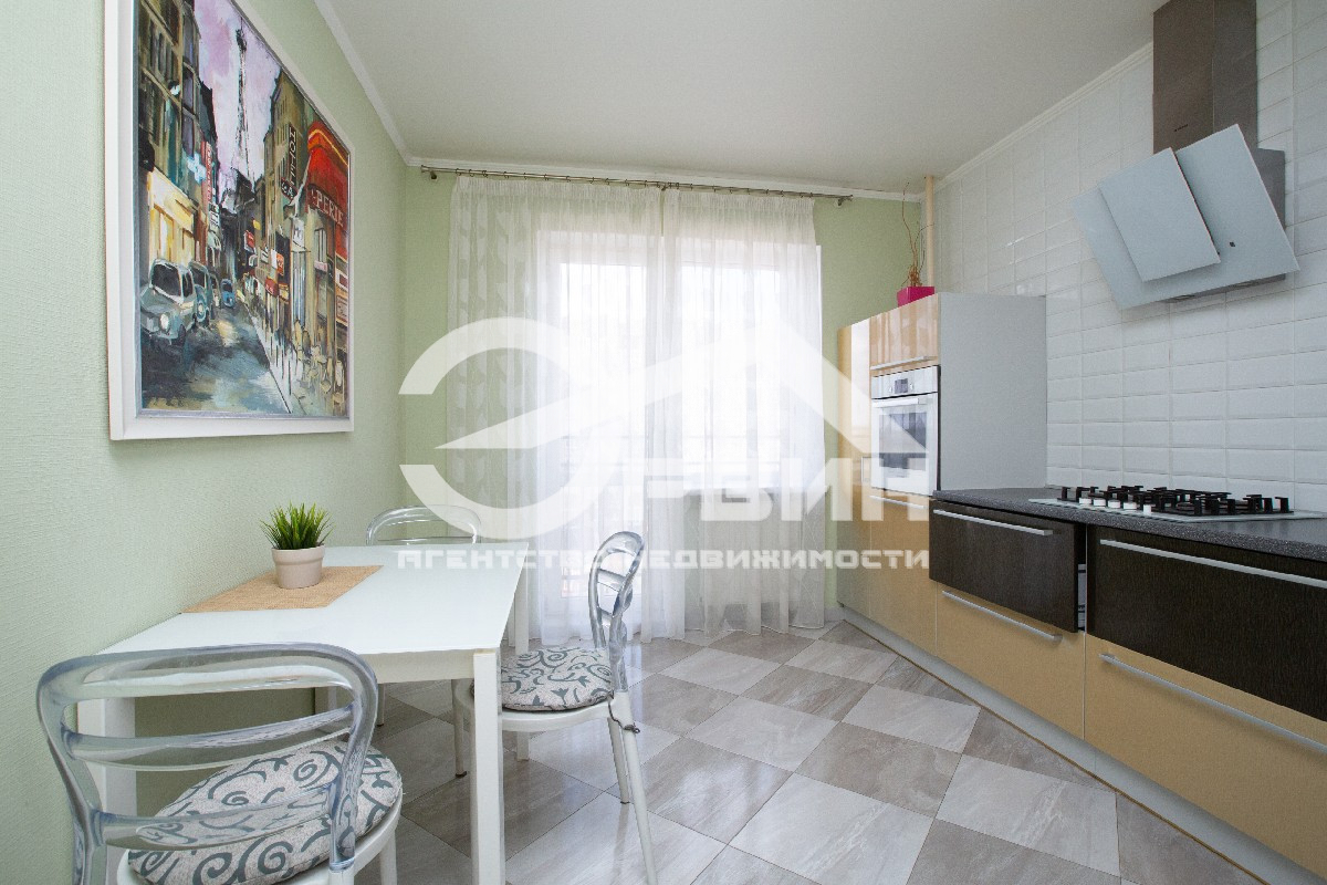 Продажа 2-комнатной квартиры, Калининград, Генерала Раевского,  Улица