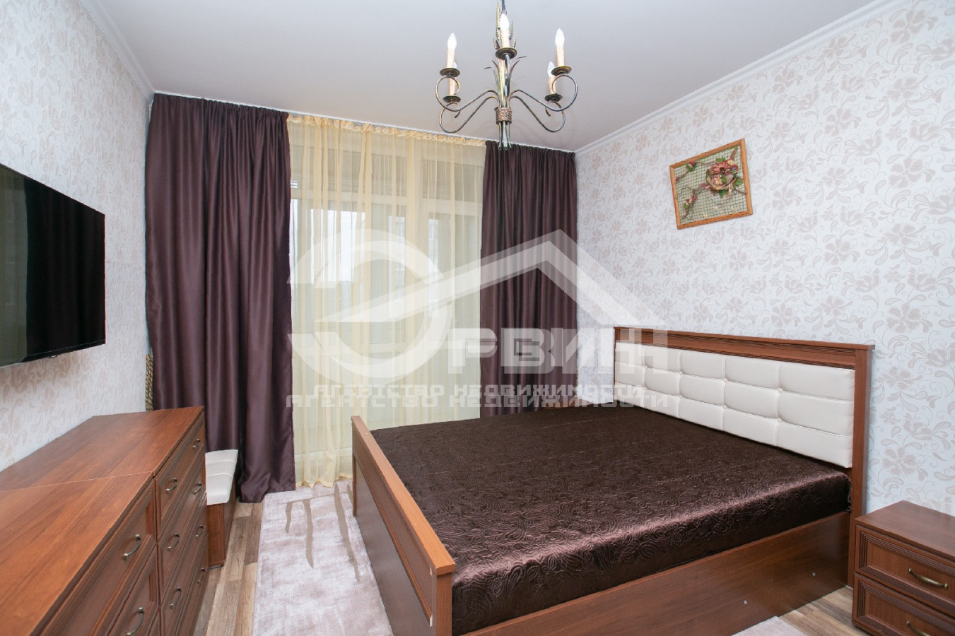 Продажа 3-комнатной квартиры, Калининград, Гайдара,  Улица