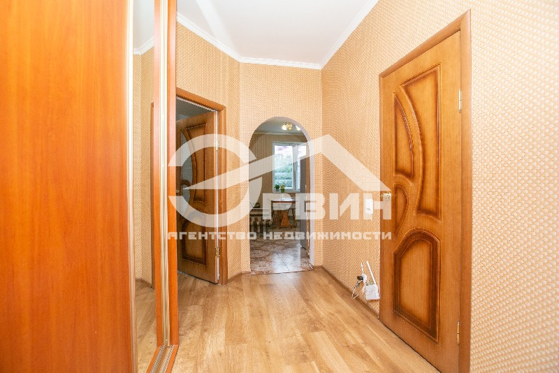 Продажа 1-комнатной квартиры, Калининград, Судостроительная,  Улица