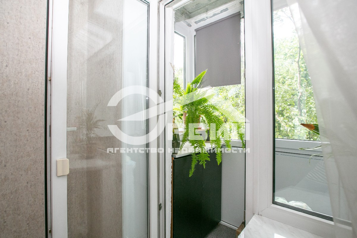 Продажа 3-комнатной квартиры, Калининград, Нарвская,  Улица