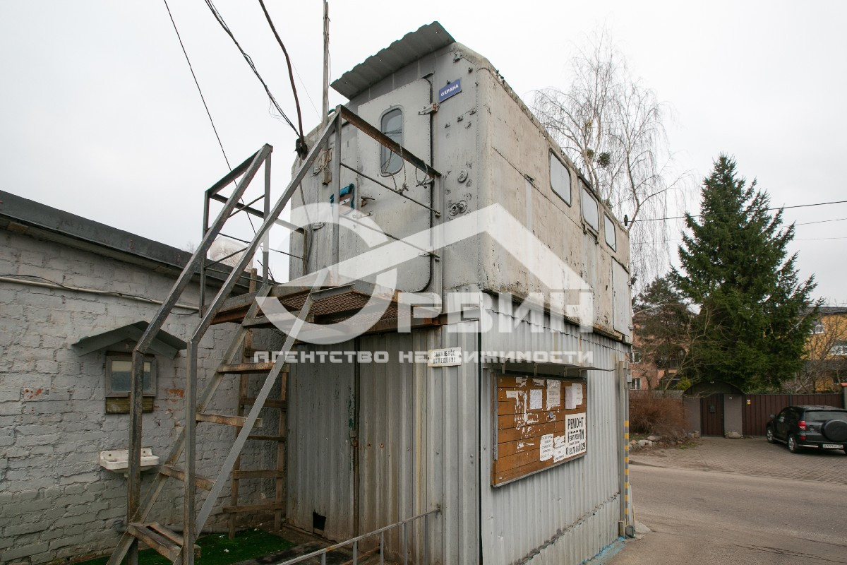 Продажа коммерческой недвижимости, 17м <sup>2</sup>, Калининград, Спортивная,  Улица