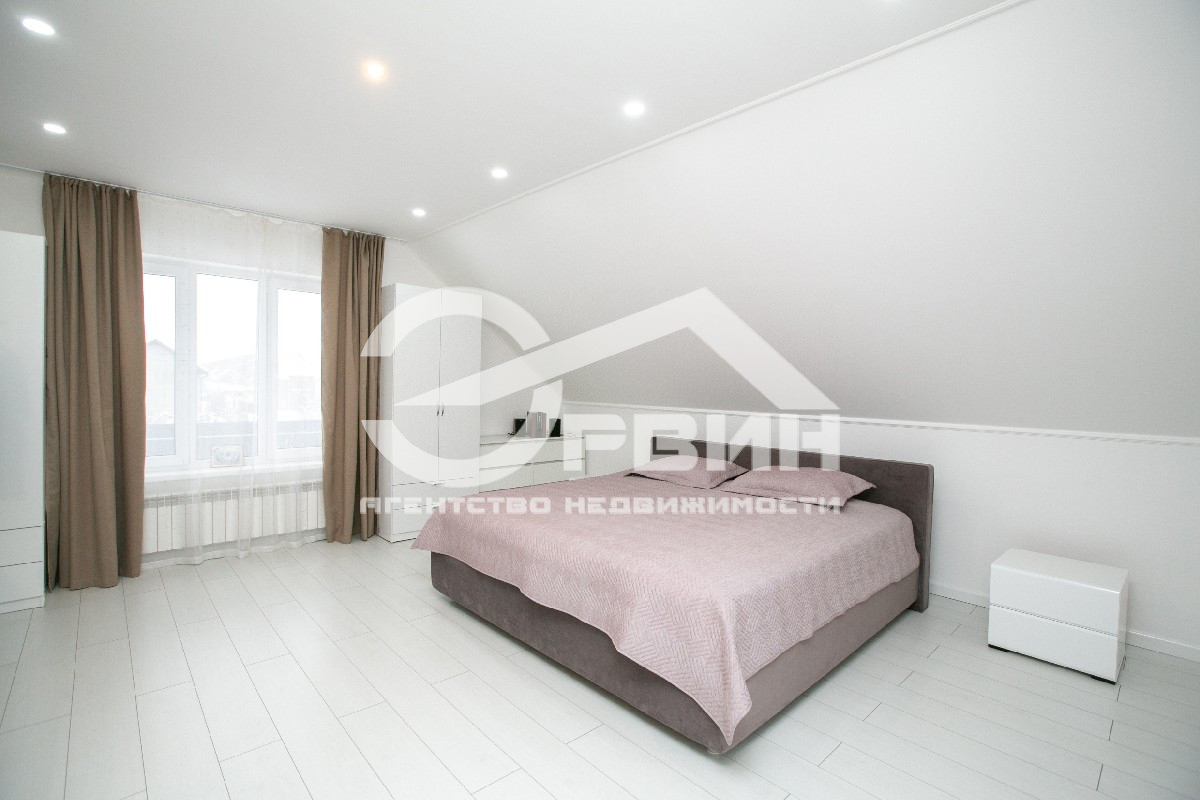 Продажа дома, 110м <sup>2</sup>, 4 сот., Калининград, Лунная,  Улица