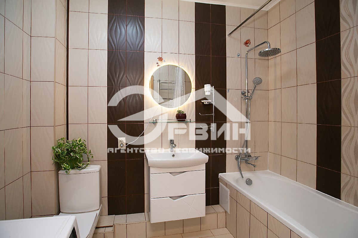 Продажа 2-комнатной квартиры, Калининград, Красносельская,  Улица