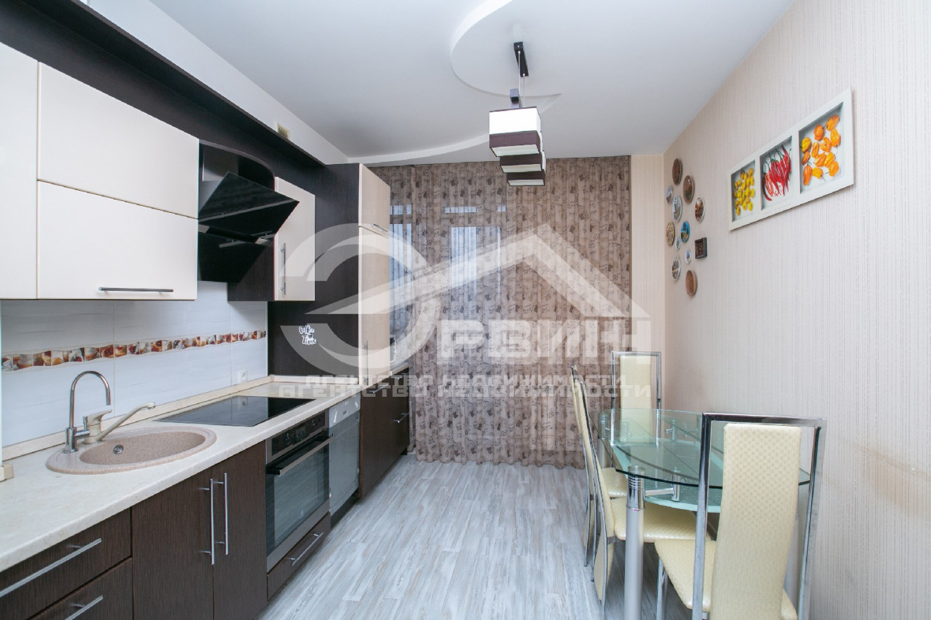 Продажа 3-комнатной квартиры, Калининград, Гайдара,  Улица