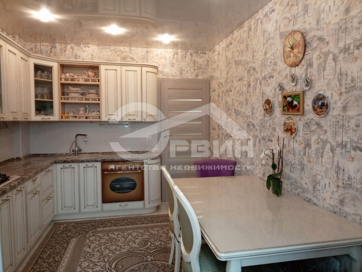 Продажа 2-комнатной квартиры, Калининград, Аксакова,  Улица