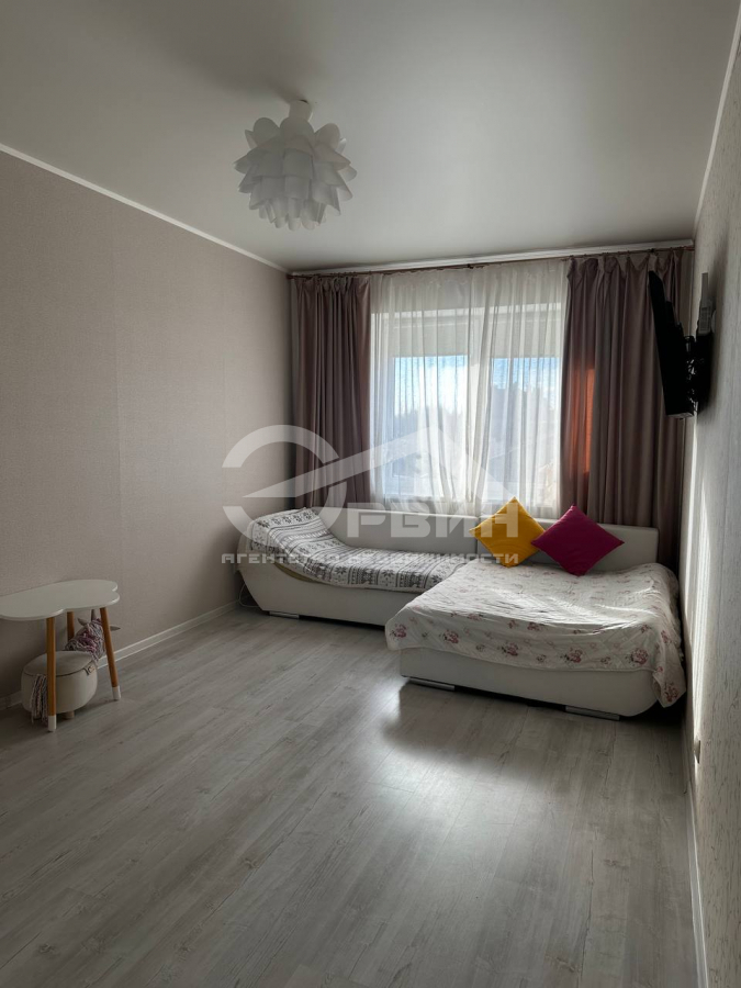 Продажа 2-комнатной квартиры, Калининград, Печатная,  Улица