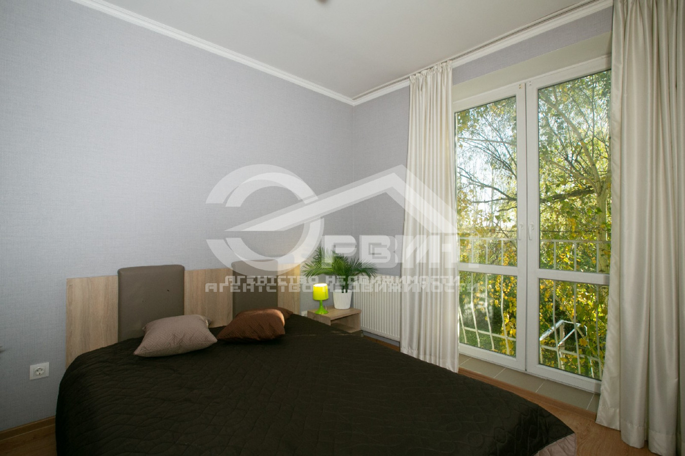 Продажа 3-комнатной квартиры, Калининград, Станиславского,  Улица