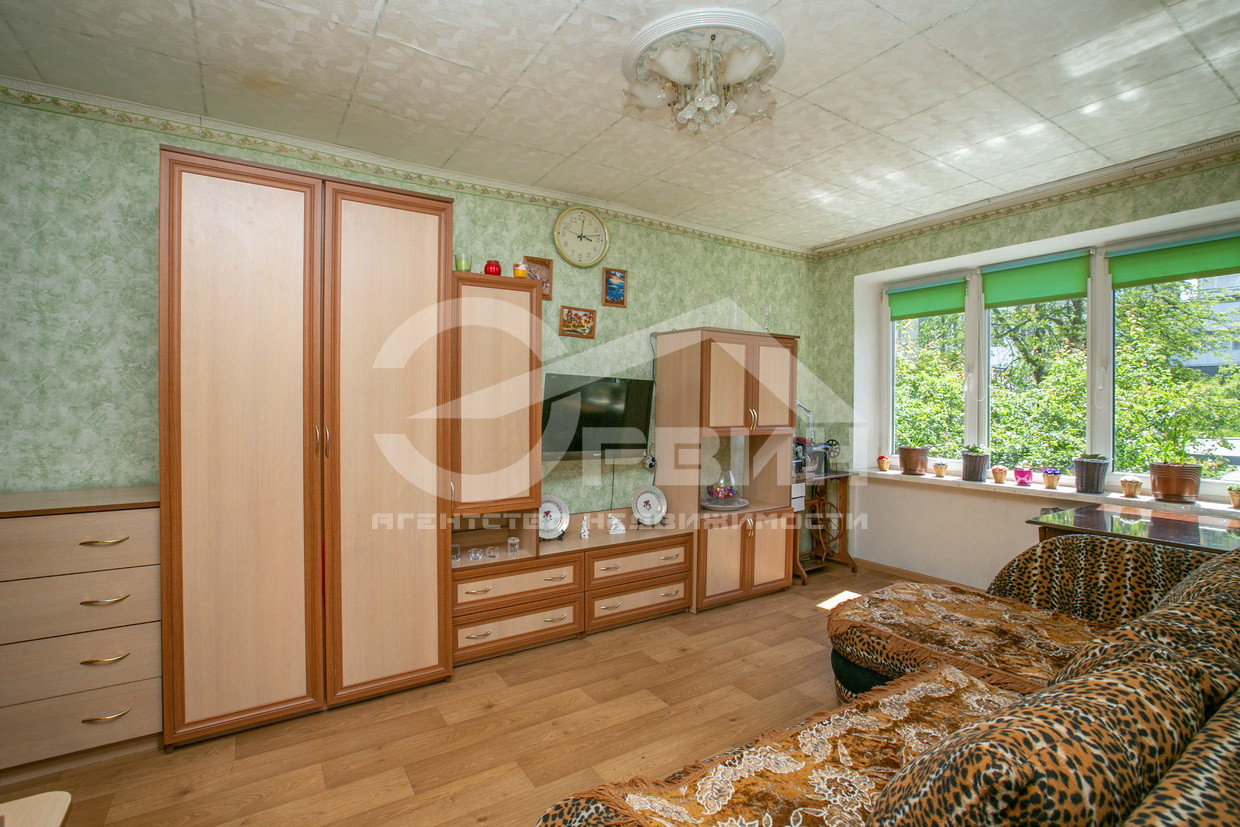 Продажа 3-комнатной квартиры, Калининград, Садовая,  Улица