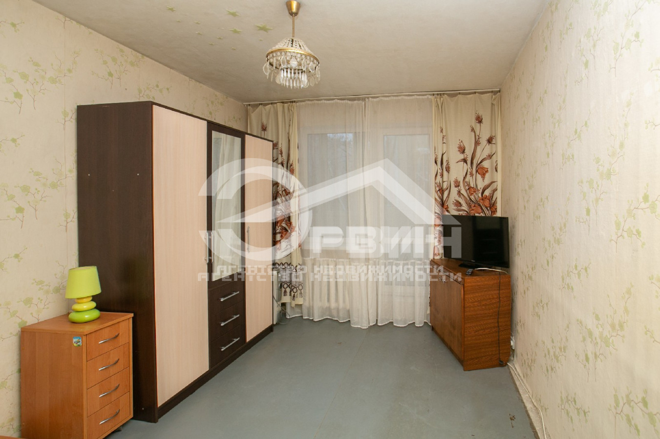 Продажа 2-комнатной квартиры, Калининград, Еловая аллея,  Улица