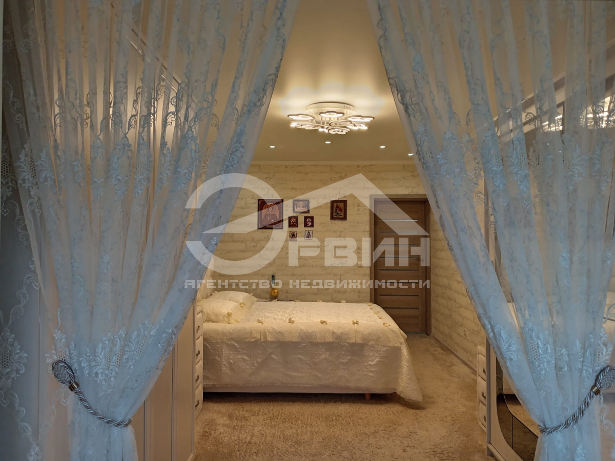 Продажа 2-комнатной квартиры, Калининград, Аксакова,  Улица