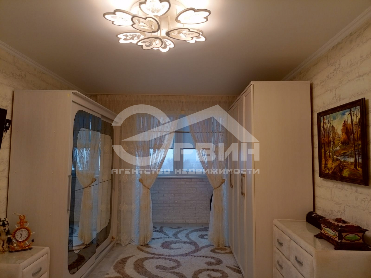 Продажа 2-комнатной квартиры, Калининград, Аксакова,  Улица